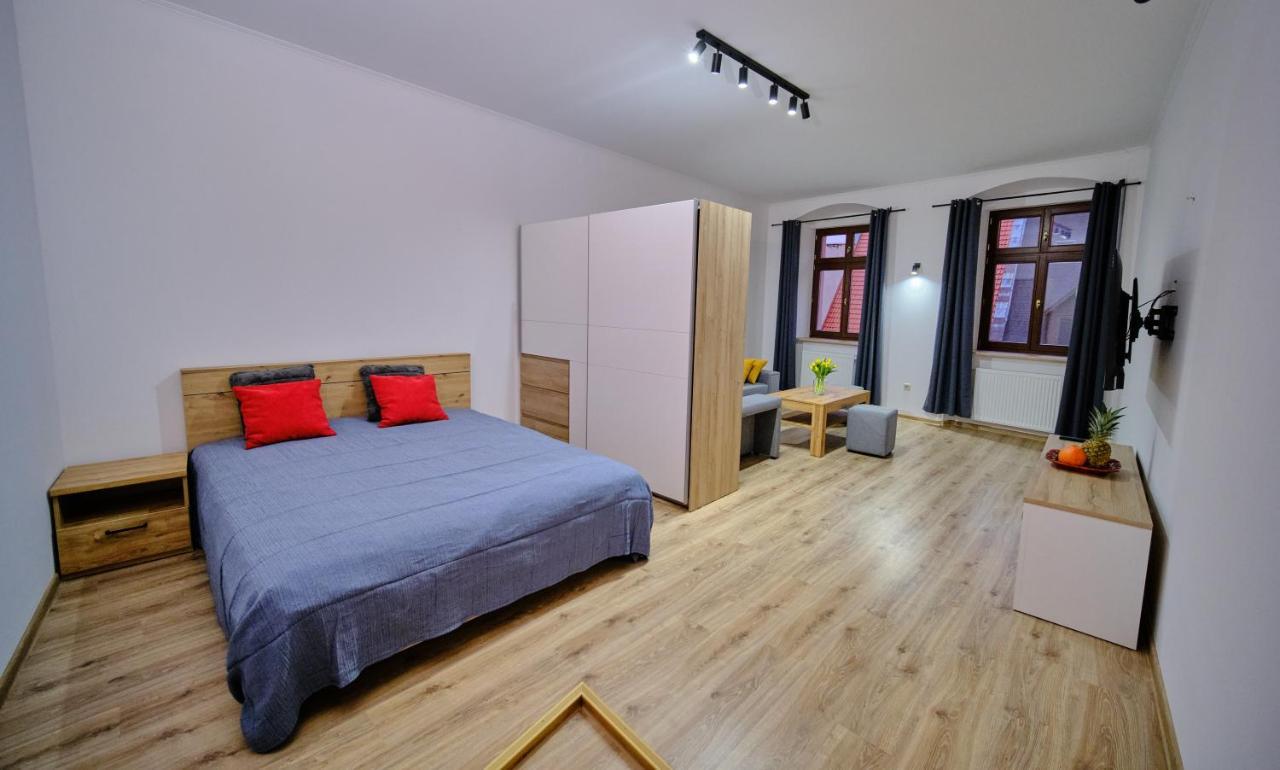 Urania Apartamenty Kowary Δωμάτιο φωτογραφία